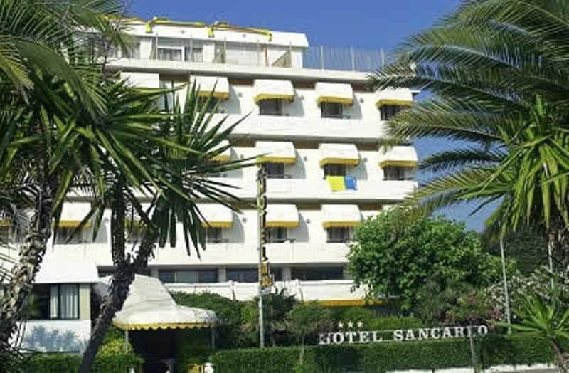 Hotel San Carlo 마리아나디피에트라산타 외부 사진